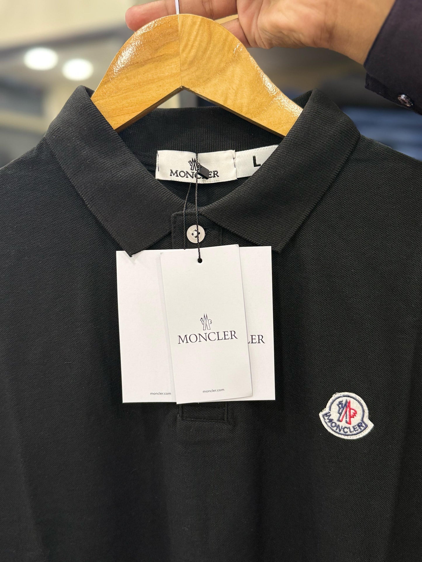 pique polo moncler design