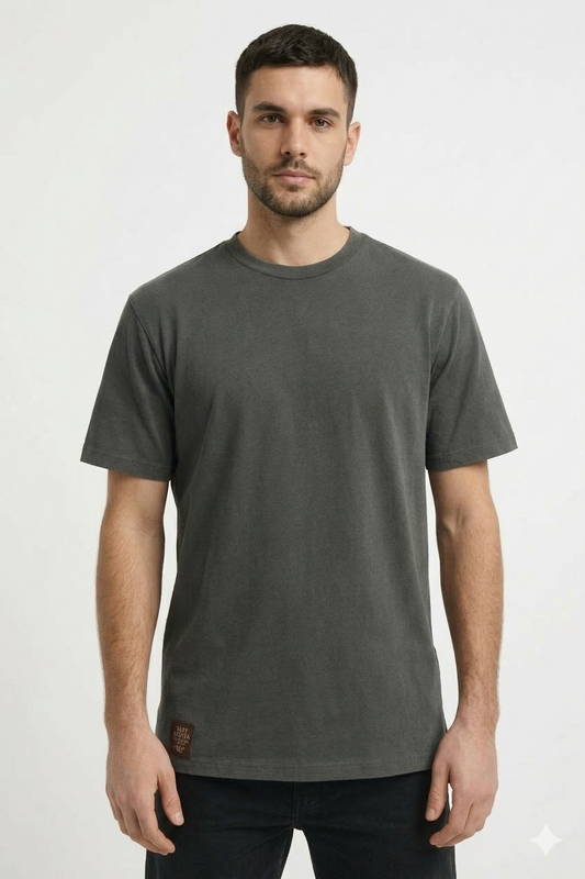 Qablaa Basic Tee