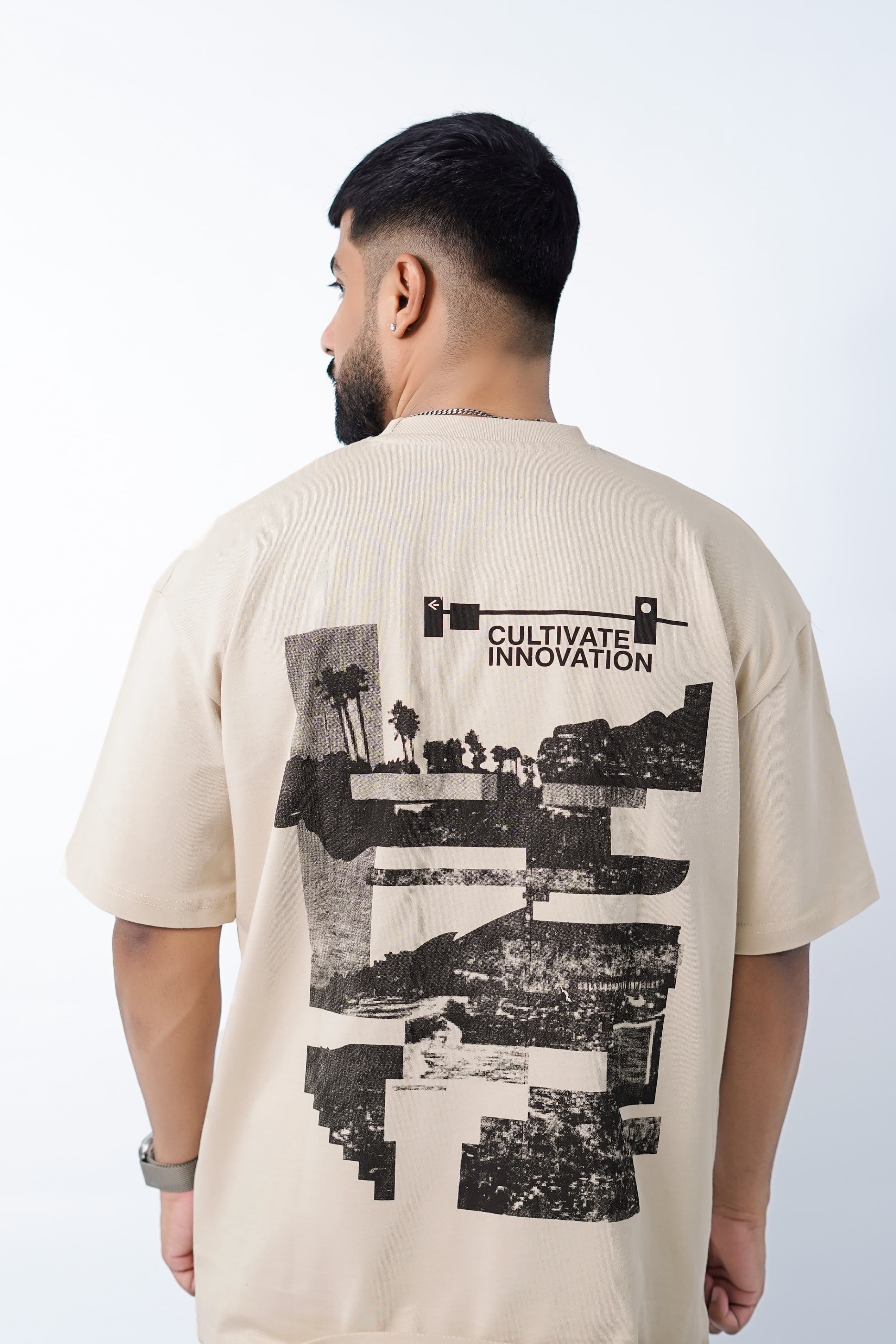 over sized cultivate innovation T shirt