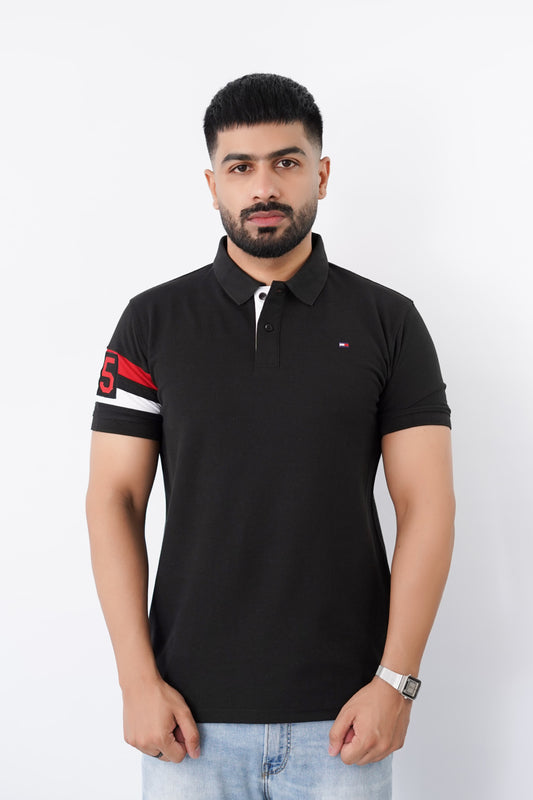 Tommy Polo Sports Look
